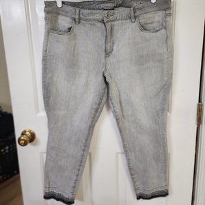 American Eagle Outfitters Ankle Jeans Gray Size 20 short